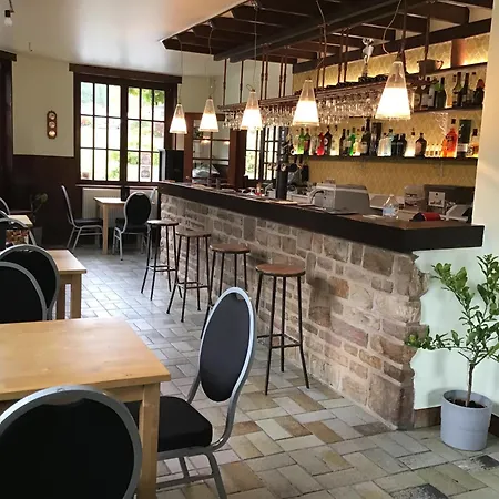 Hotel Au Pont De Villettes